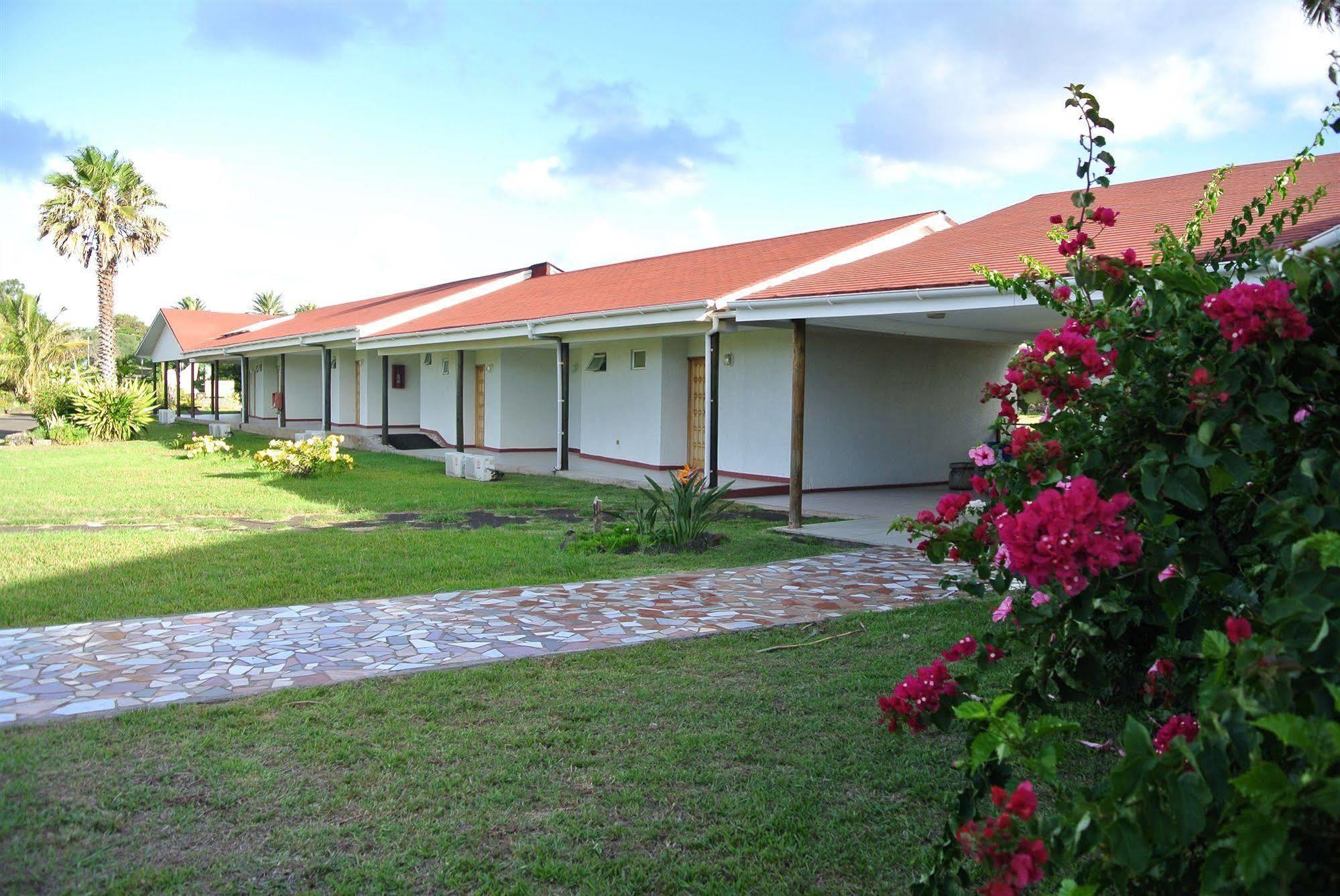 Iorana Isla De Pascua Hotel Hanga Roa Exterior photo